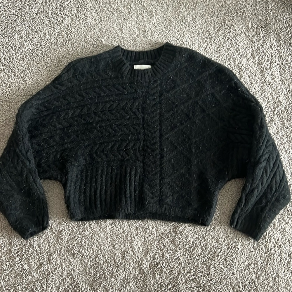 Abercrombie and Fitch Women’s Black Sweater